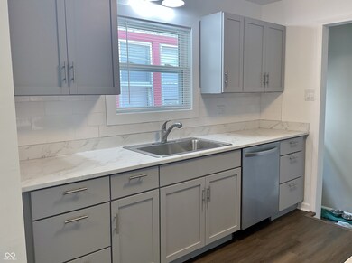 76 S 6th Ave, Beech Grove, IN 46107 - photo 6