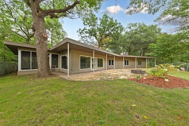 501 Seabury Ln, Faribault, MN 55021 - photo 2