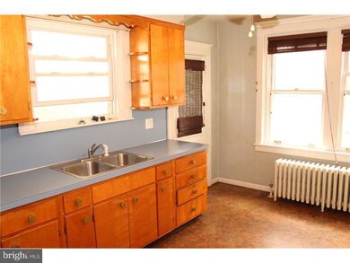 510 Elsie St, Reading, PA 19607 - photo 4