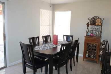 EAT IN KITCHEN