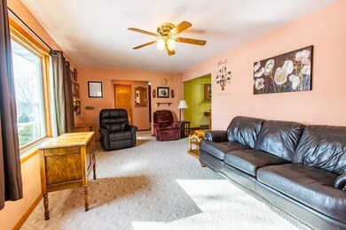 140 East St, Potosi, WI 53820 - photo 5