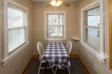 1310 W 35th St, Davenport, IA 52806 - photo 7