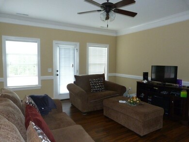 212 Hamilton Ct, Manchester, TN 37355 - photo 4