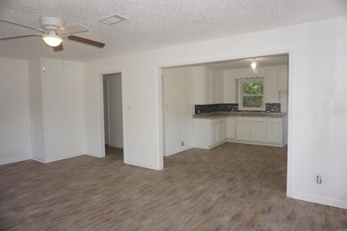 302 Main St, West Point, AR 72178 - photo 5