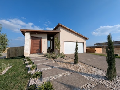 1813 Belgian Blue Loop, Laredo, TX 78046 - photo 3