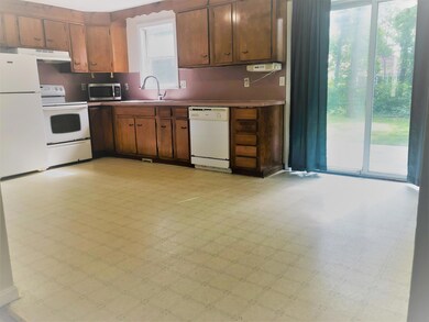 76 Ellsworth Rd, Hyannis, MA 02601 - photo 2