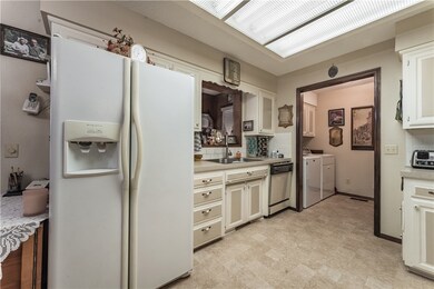 1 Ames Ln, Bella Vista, AR 72715 - photo 4