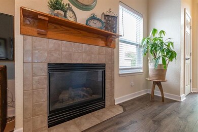 905 N Field Stone Dr, Lawrence, KS 66049 - photo 3