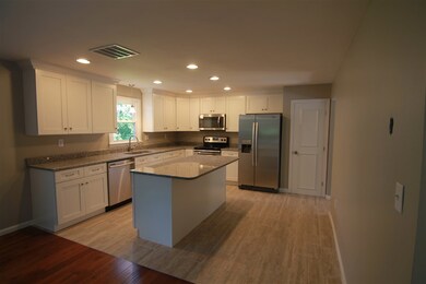 12 Camelot Dr, Bedford, NH 03110 - photo 5