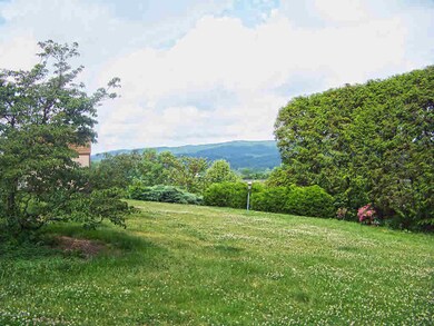 300 Primrose Dr, Blacksburg, VA 24060 - photo 5