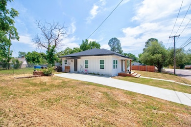 308 Jennie Ln, Denison, TX 75020 - photo 5