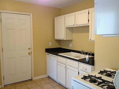Kitchen. 10 x 8