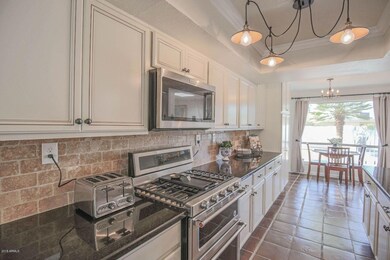 2546 E Yucca St Phoenix AZ 85028 X-15_pr