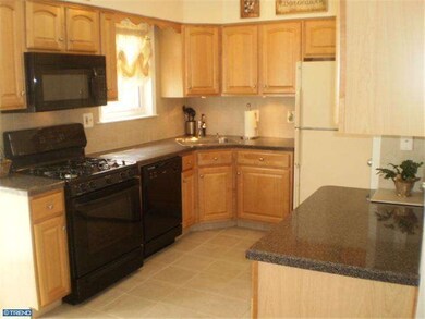 4254 Carteret Dr, Philadelphia, PA 19114 - photo 7