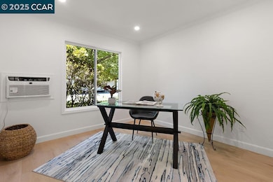 3434 Tice Creek Dr unit 5, Walnut Creek, CA 94595 - photo 4