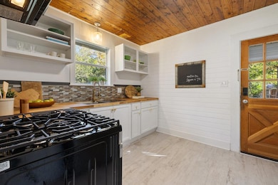 1223, 1223 1/2 & 122 S Austin Ave S, Georgetown, TX 78626 - photo 6