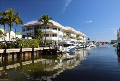 909 10th St S, Naples, FL 34102 - photo 5