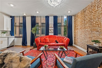 336 Camp St unit 301, New Orleans, LA 70130 - photo 4