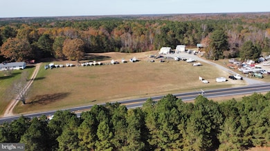 1740 Irvington Rd, Weems, VA 22576 - photo 2