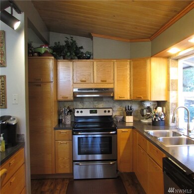 4426 69th Avenue Ct W, University Place, WA 98466 - photo 2