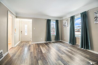 15792 Oceana Ave, Allen Park, MI 48101 - photo 3