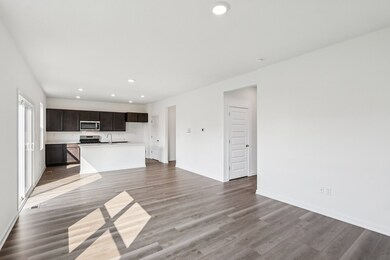 966 Garnet Ln, Montgomery, IL 60538 - photo 7