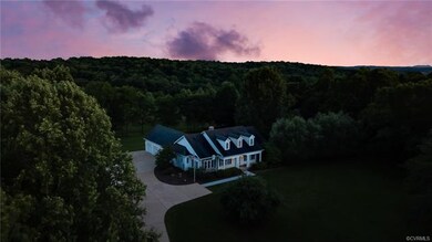 8293 Lock Ln, Warrenton, VA 20186 - photo 6