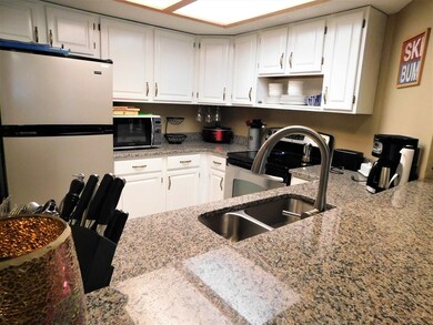 45 W Branch Rd unit 5, Lincoln, NH 03251 - photo 2