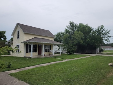 616 S 7th St, Burlington, KS 66839 - photo 3