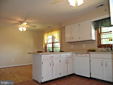 446 Andover Rd, Linthicum Heights, MD 21090 - photo 6