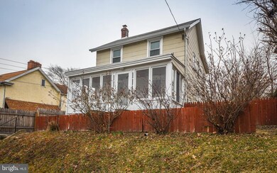 907 E Butler Pike, Ambler, PA 19002 - photo 2