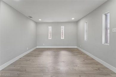 2222 N Martin l King Blvd, Las Vegas, NV 89106 - photo 7