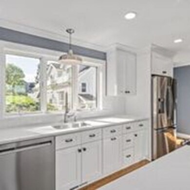 30 Town Hill St unit C, Quincy, MA 02169 - photo 3