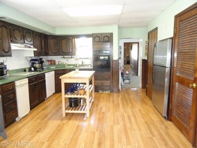 946 Lincoln Lake, Lowell, MI 49331 - photo 6