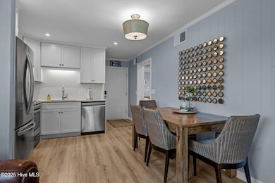 Kitchen/Dining Space