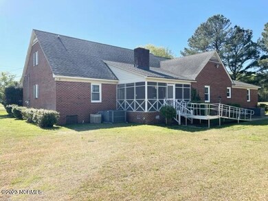 2432 Red Forbes Rd rear