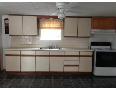 63 Washington St unit 2, Taunton, MA 02780 - photo 3