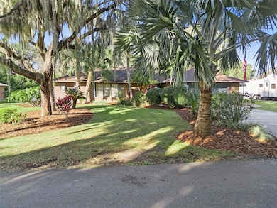 5545 Oak Ln, Fruitland Park, FL 34731 - photo 3