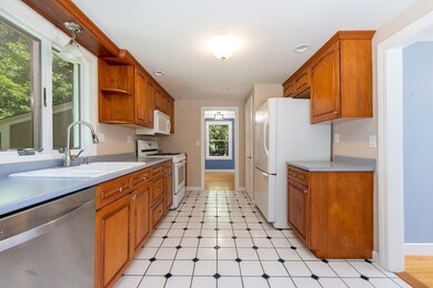 452 Chestnut St, Ashland, MA 01721 - photo 6