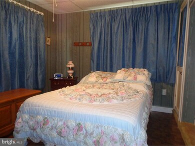 135 Laurel St, Ashland, PA 17921 - photo 5