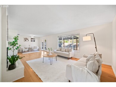 19250 SW Maree Ct, Lake Oswego, OR 97035 - photo 7