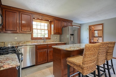 78 Highland St, Dunstable, MA 01827 - photo 2