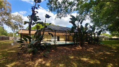 8220 W Crenshaw St, Tampa, FL 33615 - photo 4