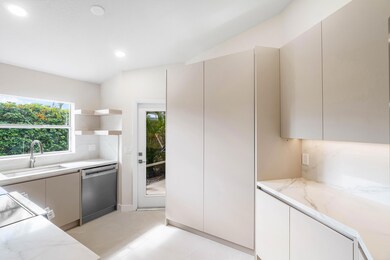 6170 Lake Hibiscus Dr, Delray Beach, FL 33484 - photo 5