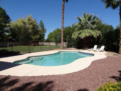 316 E Caroline Ln, Tempe, AZ 85284 - photo 6