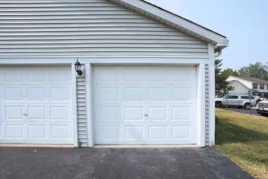 633 Mallard Ct unit A1, Bartlett, IL 60103 - photo 4