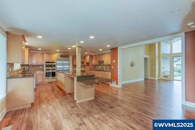 1090 E Ellendale Ave, Dallas, OR 97338 - photo 7