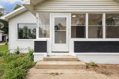 4329 Thorndyke Ave SW, Grand Rapids, MI 49548 - photo 4