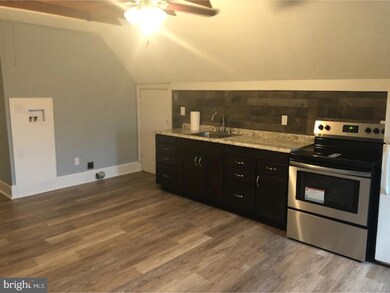 500 W Walnut St unit 3RD FL, Perkasie, PA 18944 - photo 7