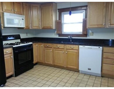 147 - 149 Myrtle St unit 1, Rockland, MA 02370 - photo 2